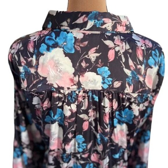 Torrid Button-Up Long Sleeve Floral Blouse with V-Neck & Collar – Size 3X - Picture 5 of 9